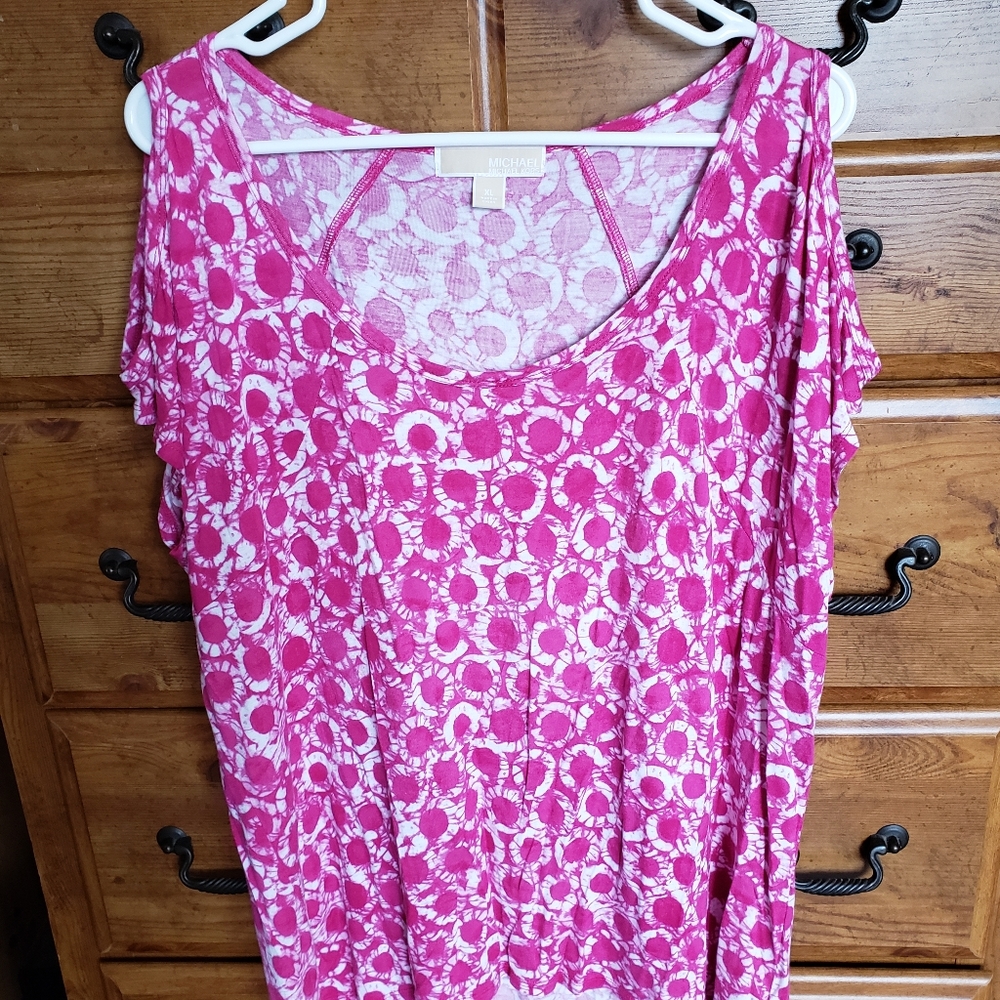 MICHAEL KORS Bright Pink Cold Shoulder Tee EUC Size XL 100% Rayon